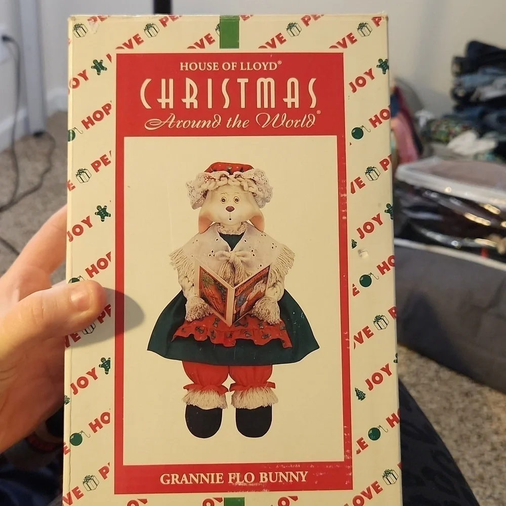 House of Lloyd Grannie Flo Bunny